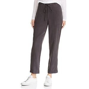 Bella Dahl | Grommet Tapered Pants in Raven Size M‎
